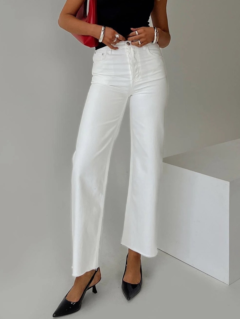 👌Princess Polly high waist straight leg raw hem white jeans cotton Size 6